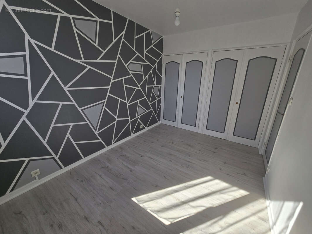 Appartement à CHENOVE