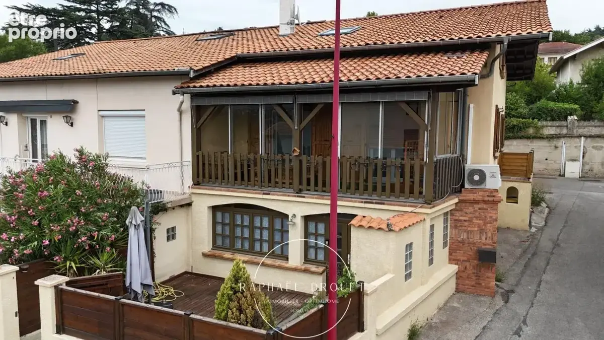SAINT-CLAIR-DU-RHÔNE – Grande maison familiale de caractère avec 165 m² habitables - photo 3