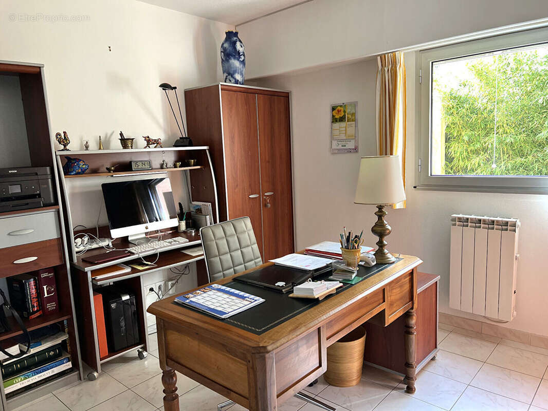 Appartement à VILLENEUVE-LES-AVIGNON