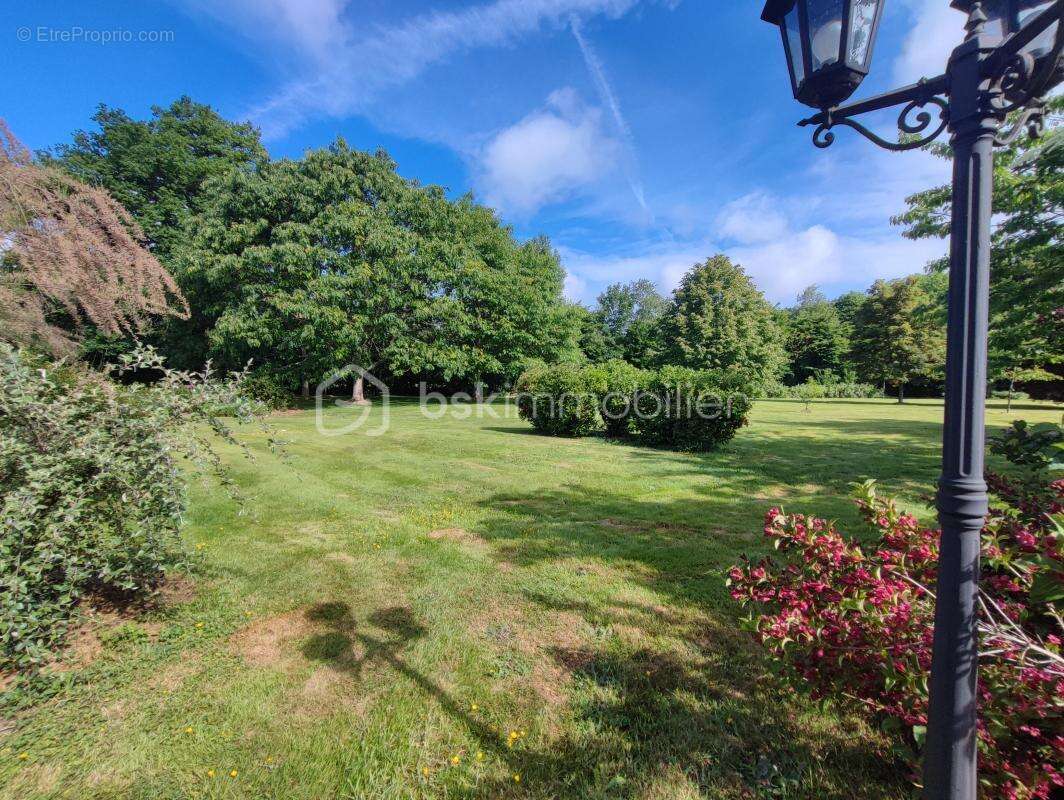 Maison à NEUILLY-SUR-EURE