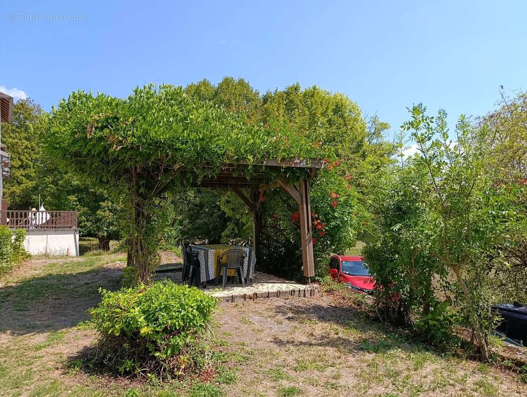 Charmante maison bourgeoise avec piscine - photo 8