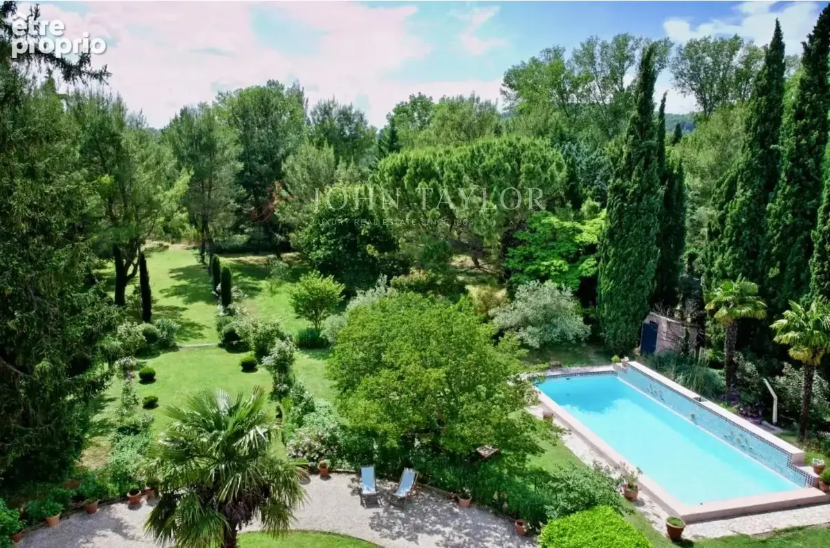 À vendre – Belle propriété du XIXe siècle à Orgon, à quelques minutes d’Eygalières - photo 3