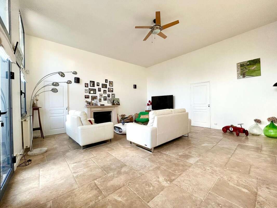   - Maison à SAINT-MATHURIN-SUR-LOIRE