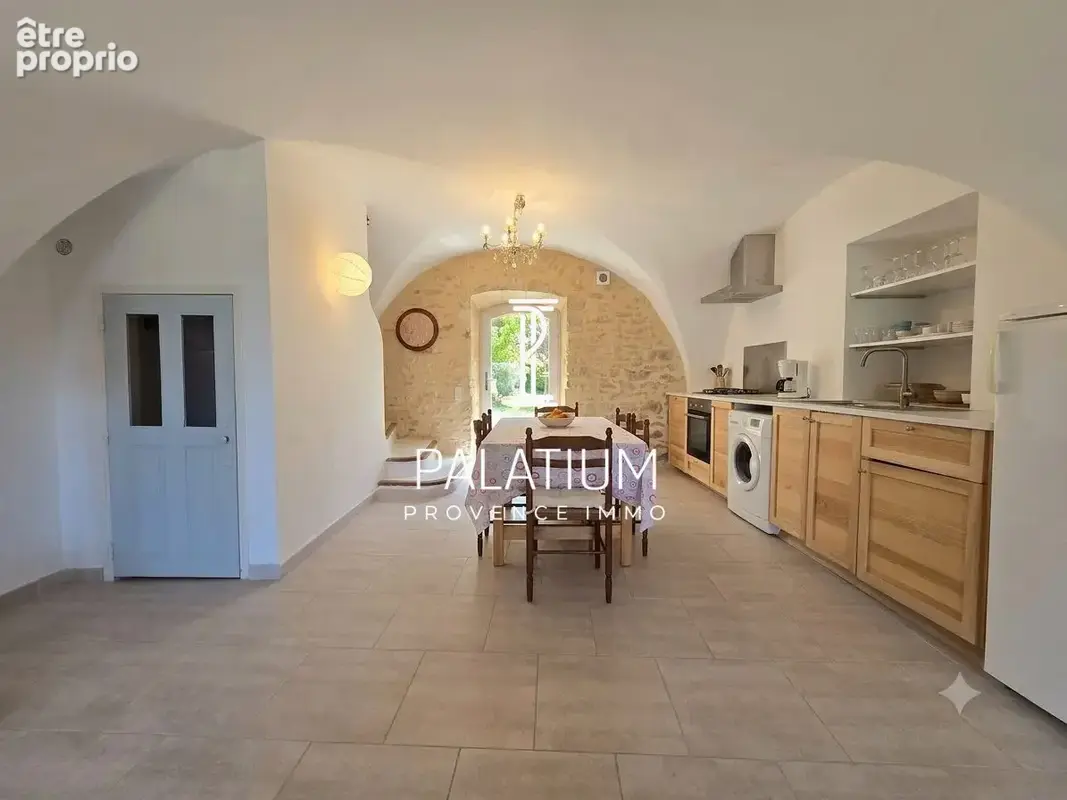 Maison 100 m² à Menerbes  - photo 4