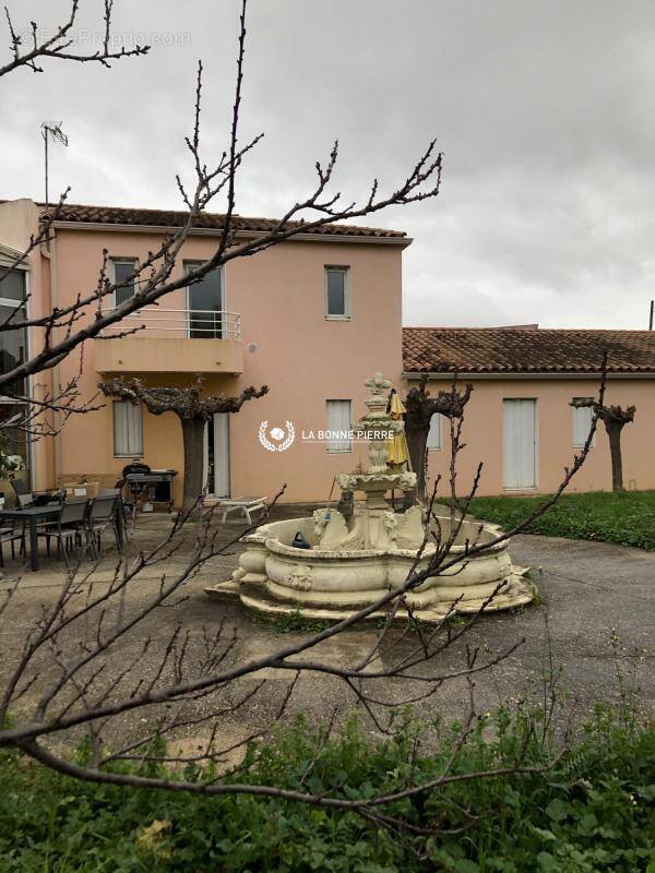 Commerce à LA FARLEDE