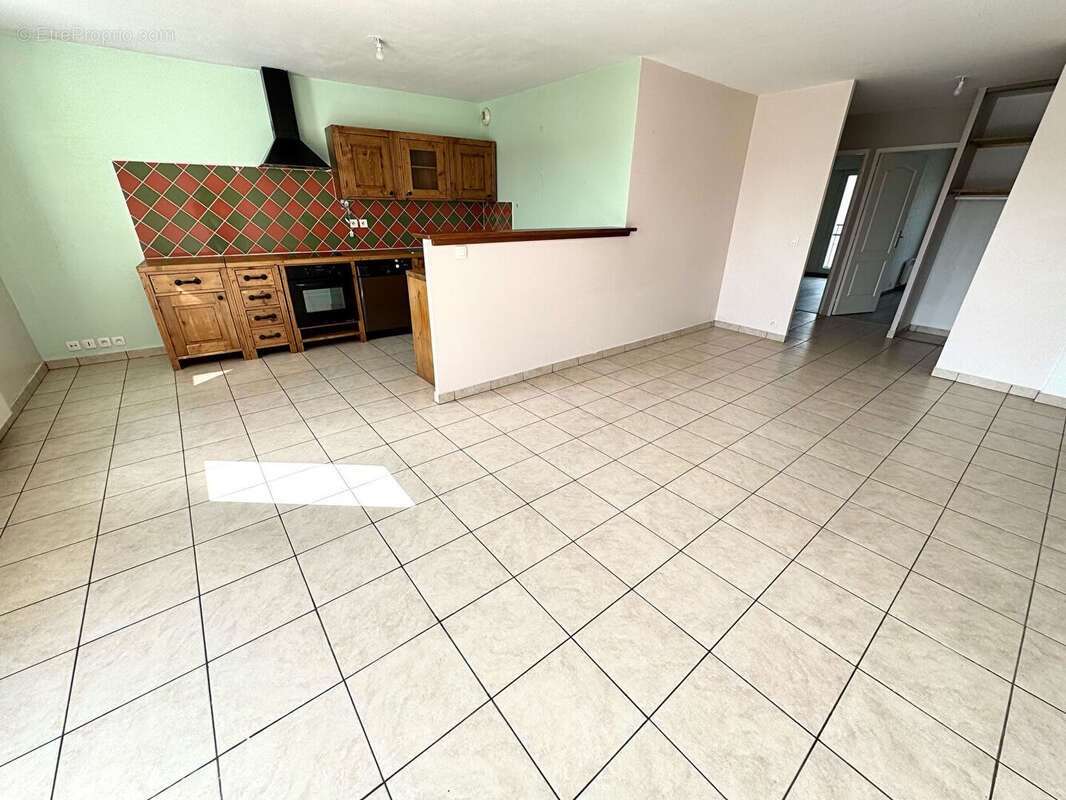 Appartement 3 pièces 67 m² à vendre à Étampes, balcon, 2 parkings, cave, proche gare RER C - photo 4