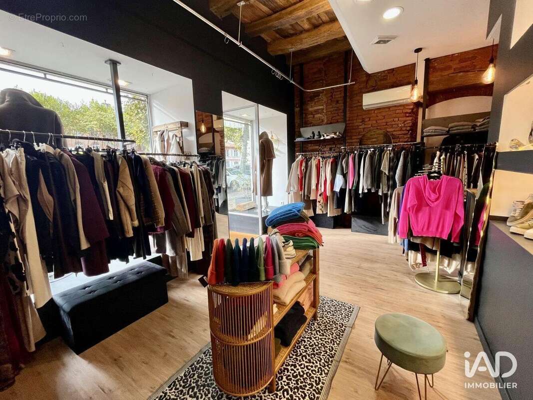 Photo 2 - Commerce à L'ISLE-JOURDAIN