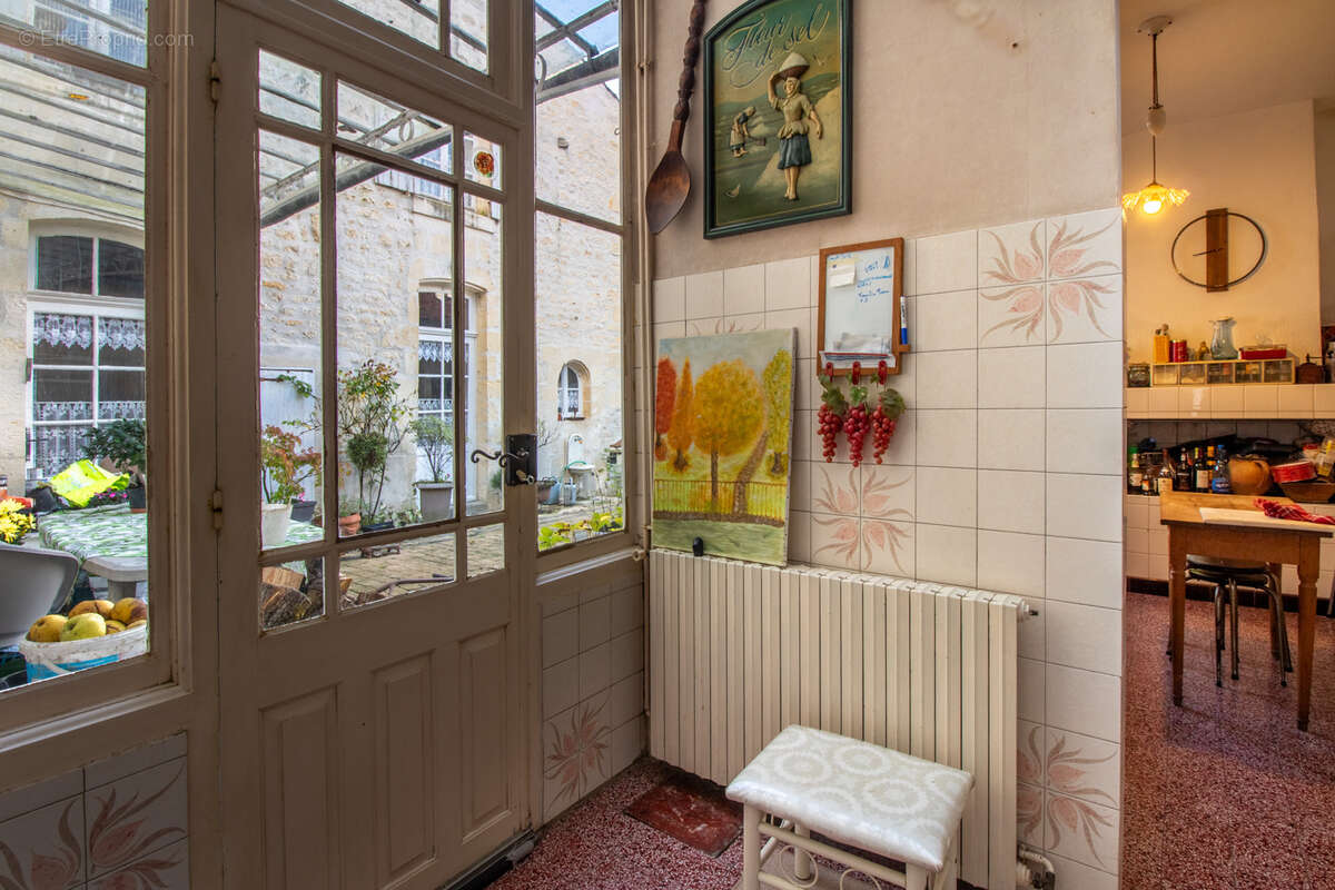 Maison à SAINT-SAVINIEN