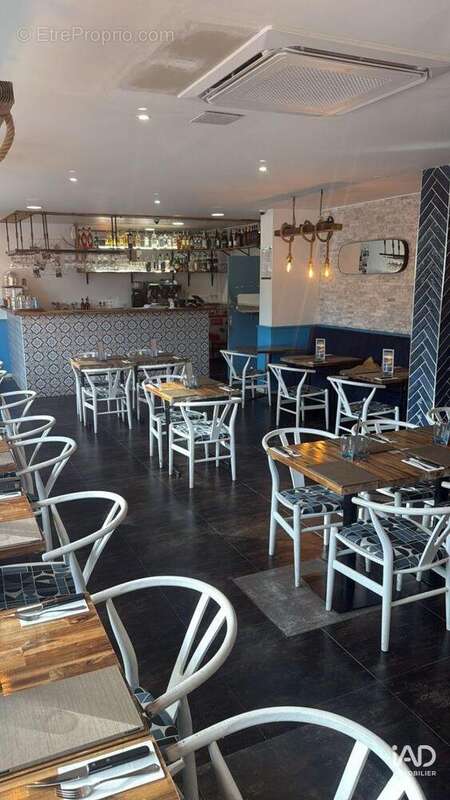 Photo 2 - Commerce à LONGJUMEAU