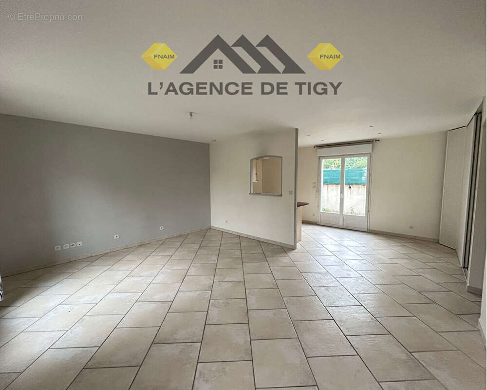 Maison à vendre à Tigy - 3 pièces, 2 chambres, 71 m² - photo 2