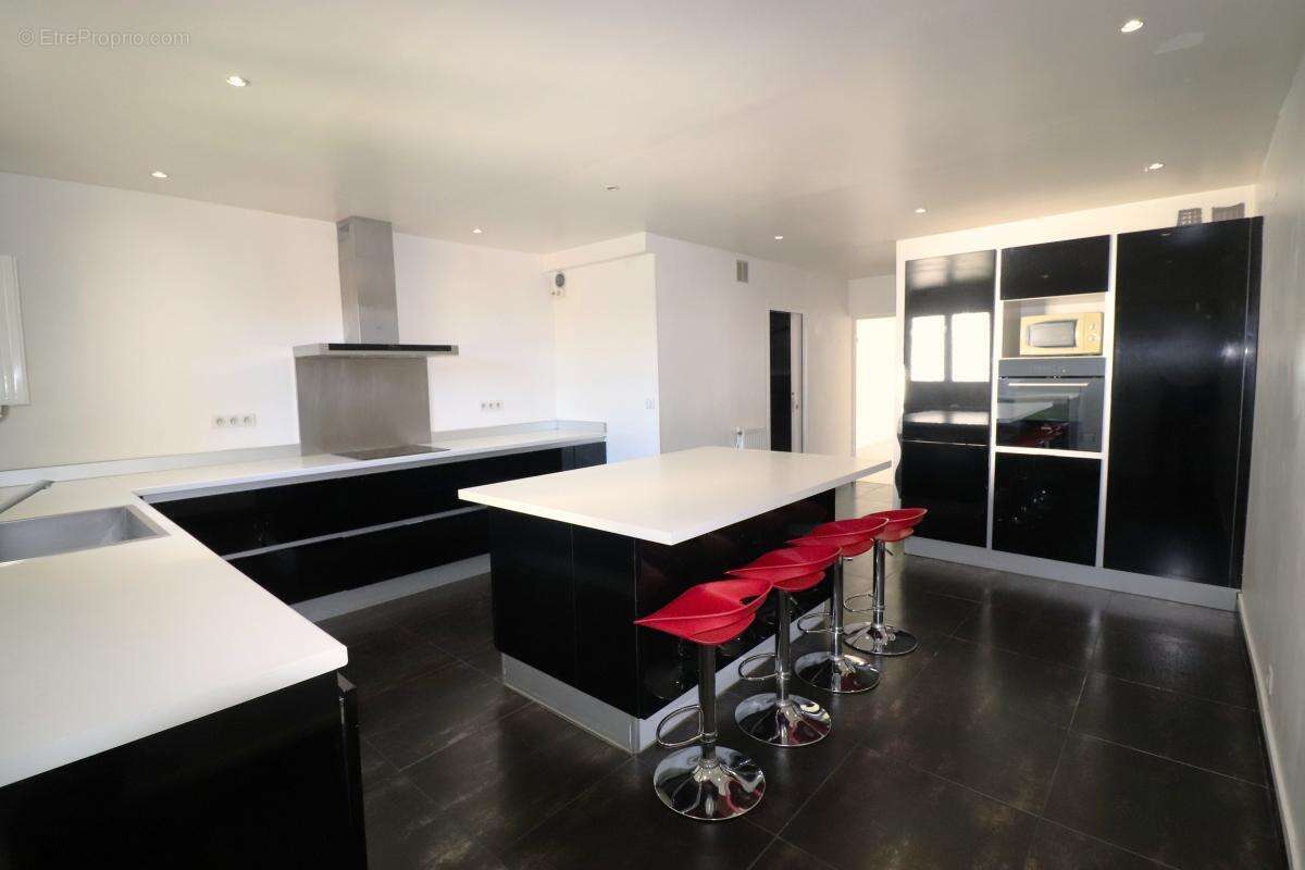 Maison 117 m² à Argenteuil  - photo 2
