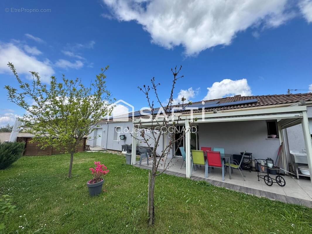 Photo 1 - Maison à FEILLENS