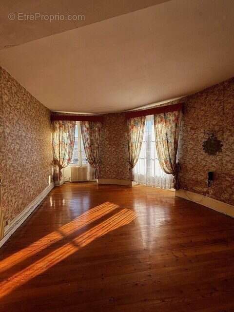 Maison à MONTATAIRE