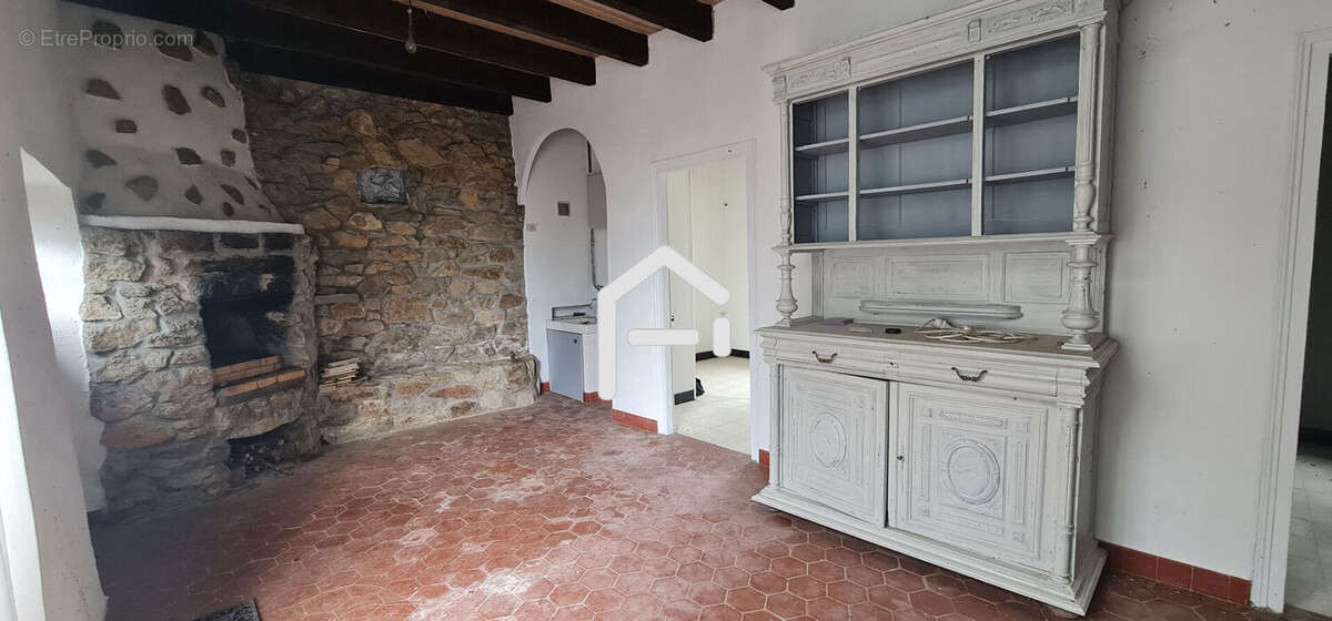 Maison à ORGNAC-SUR-VEZERE