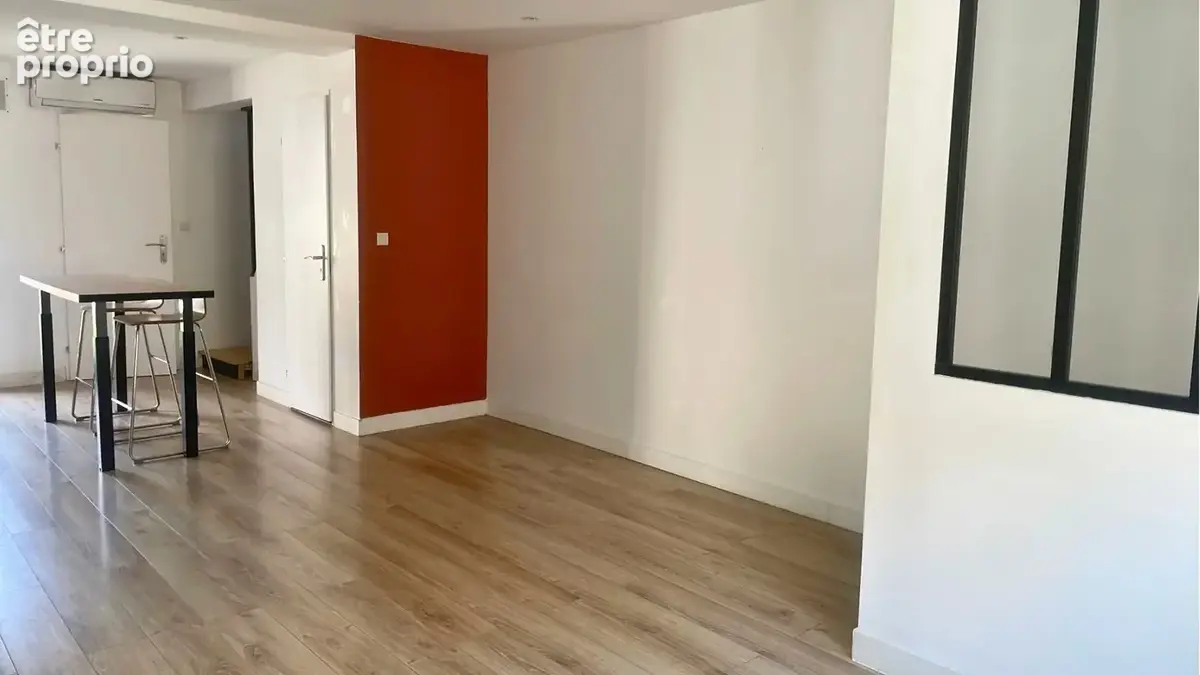 Maison rénovée à Halluin — rue calme, proche commodités - photo 3