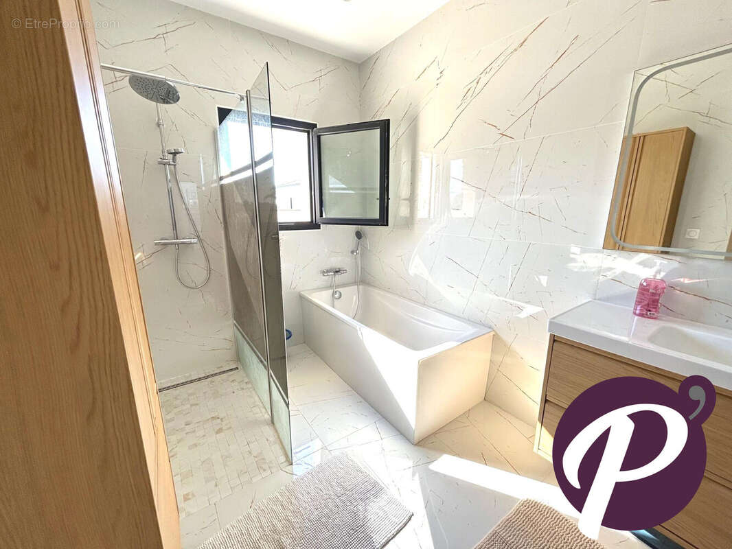 Maison à PRIGONRIEUX