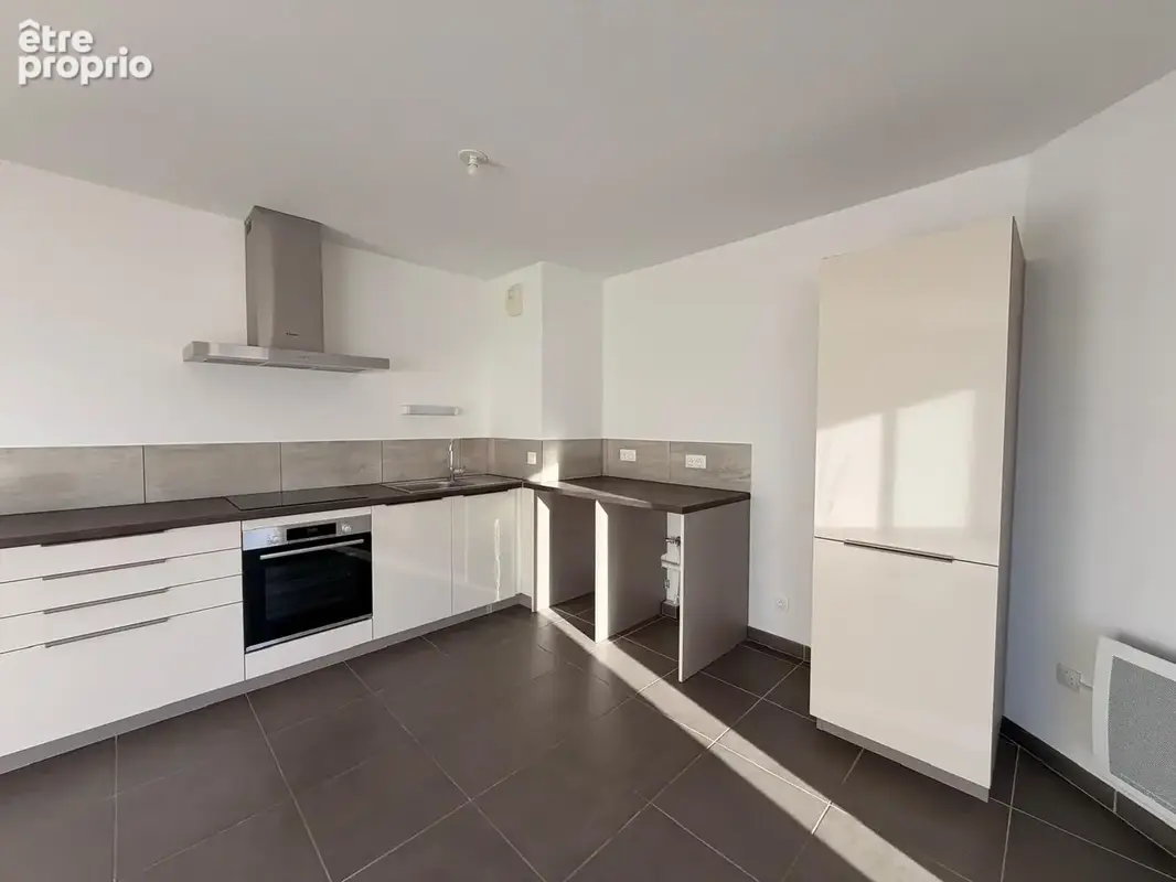 NIMES MONT DUPLAN Magnifique appartement 3 pièces de 70 m2 avec terrasse de 42 m2 et double parking - photo 10