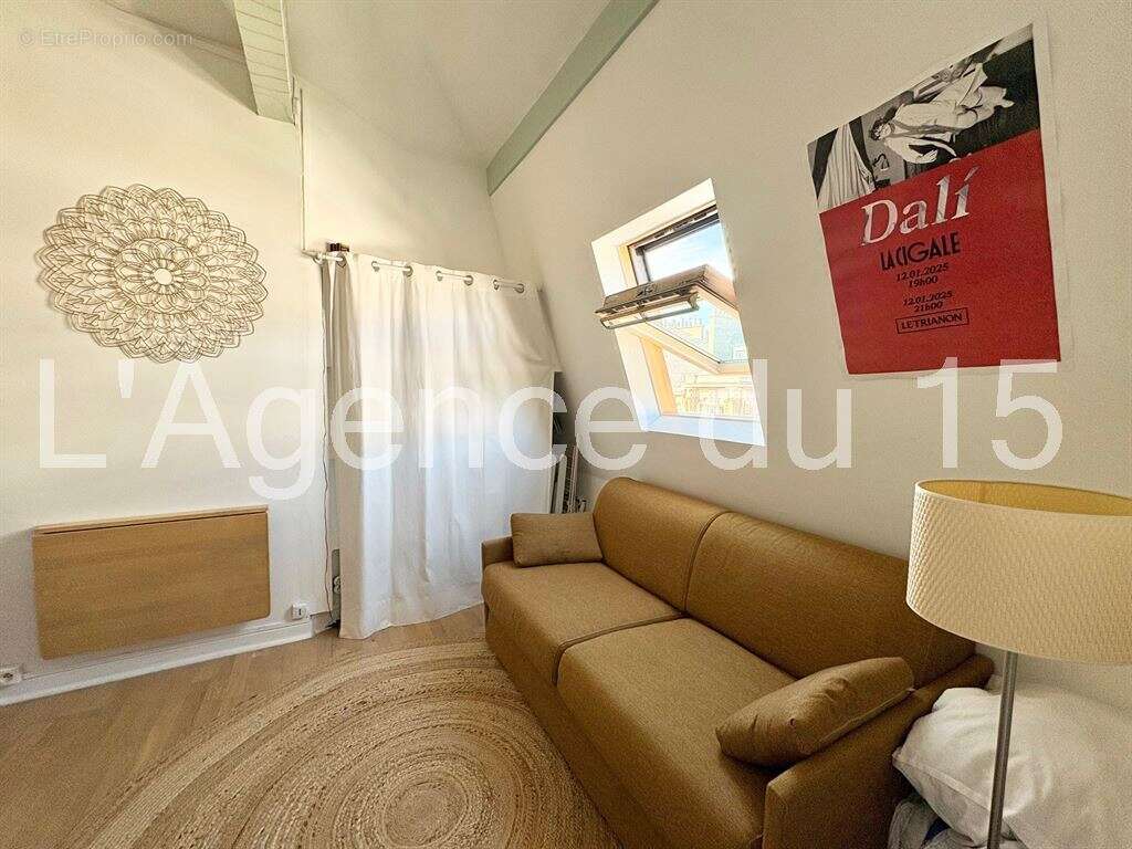 Appartement à PARIS-15E