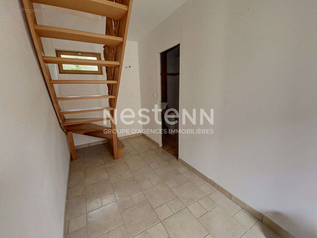 Maison à COMMENCHON