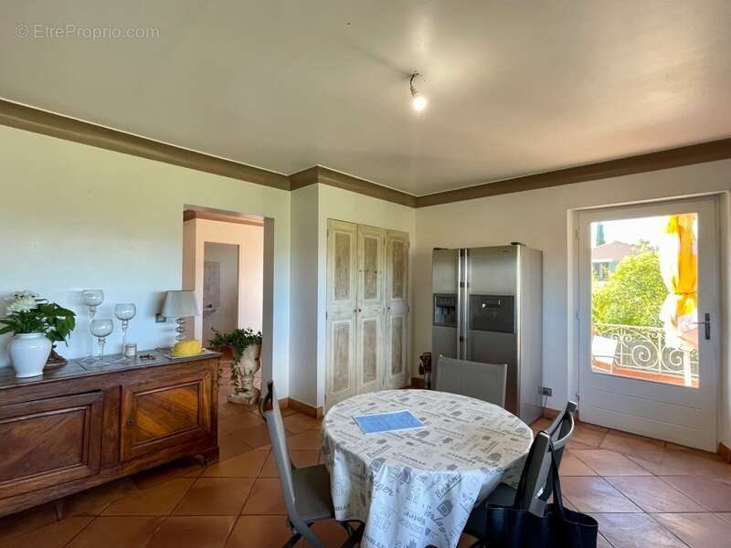 Maison à ROUSSILLON