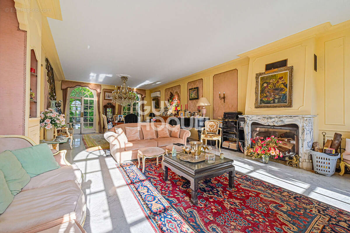 Maison à FONTENAY-SOUS-BOIS