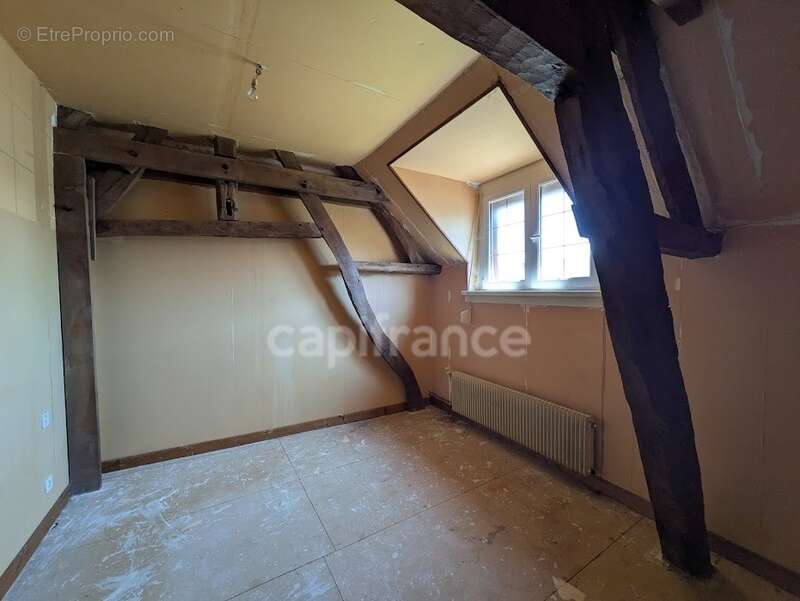 Maison à NEUVILLE-COPPEGUEULE