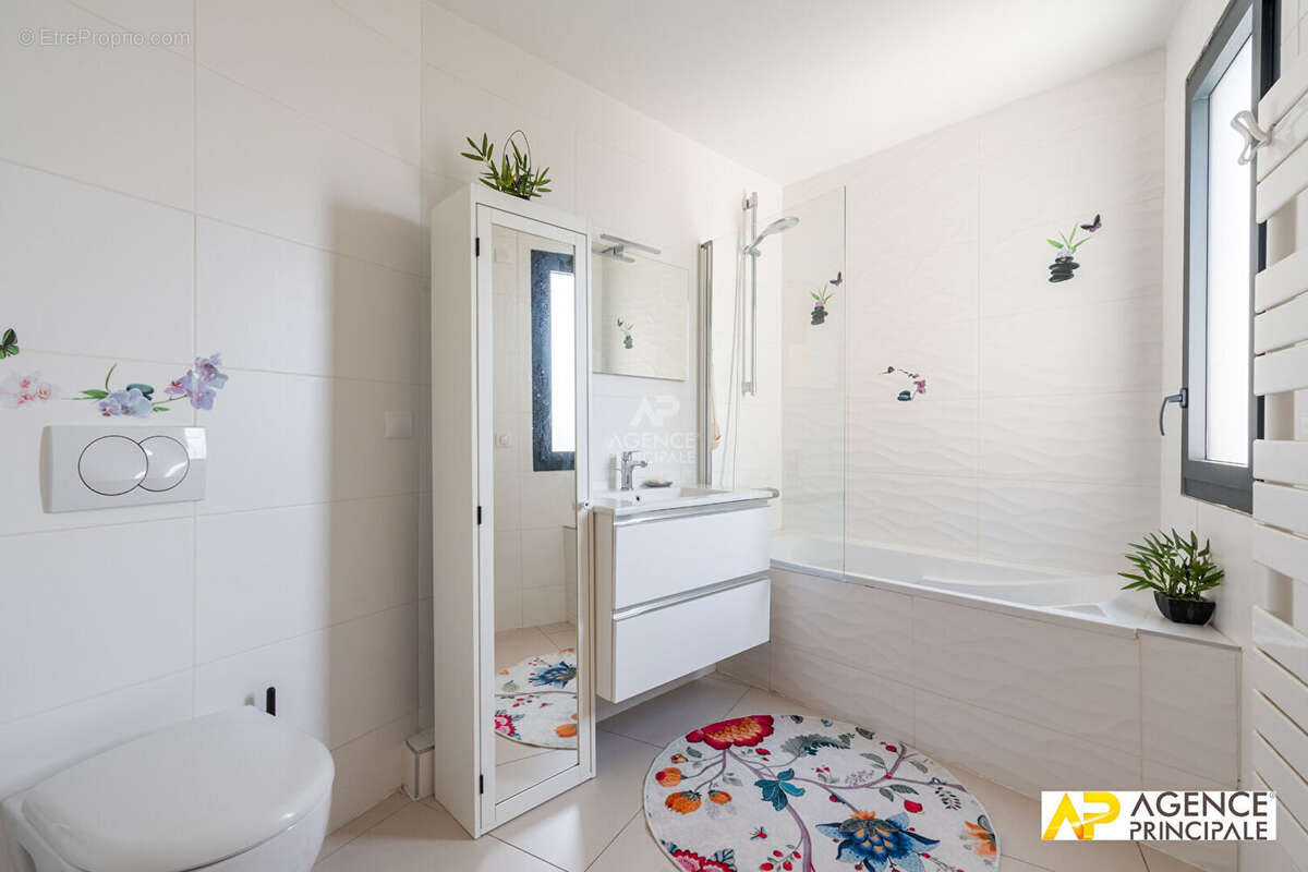 Appartement à MAISONS-LAFFITTE