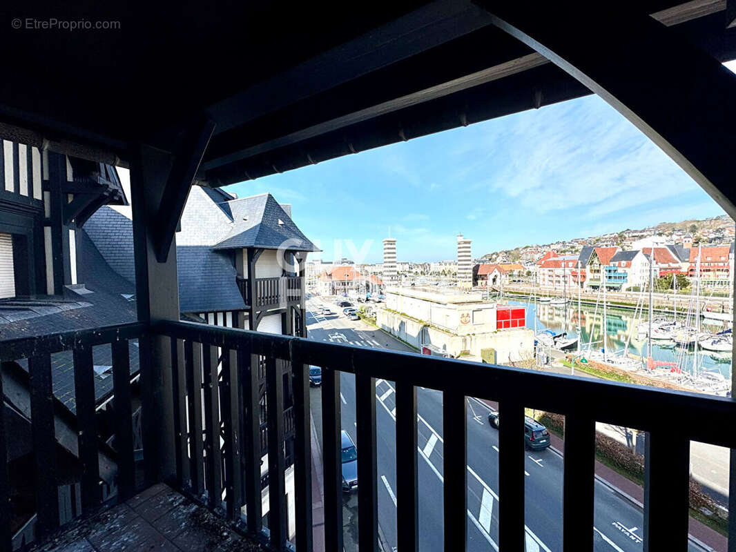 Appartement à DEAUVILLE