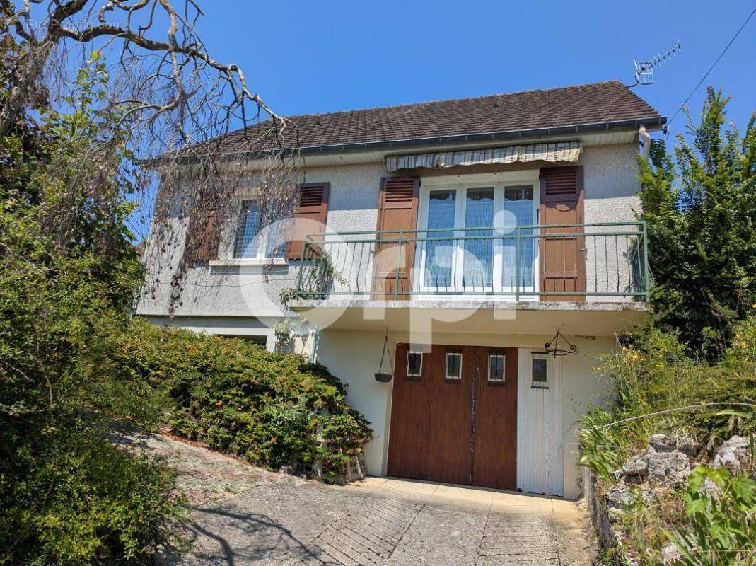 Maison à CUISE-LA-MOTTE