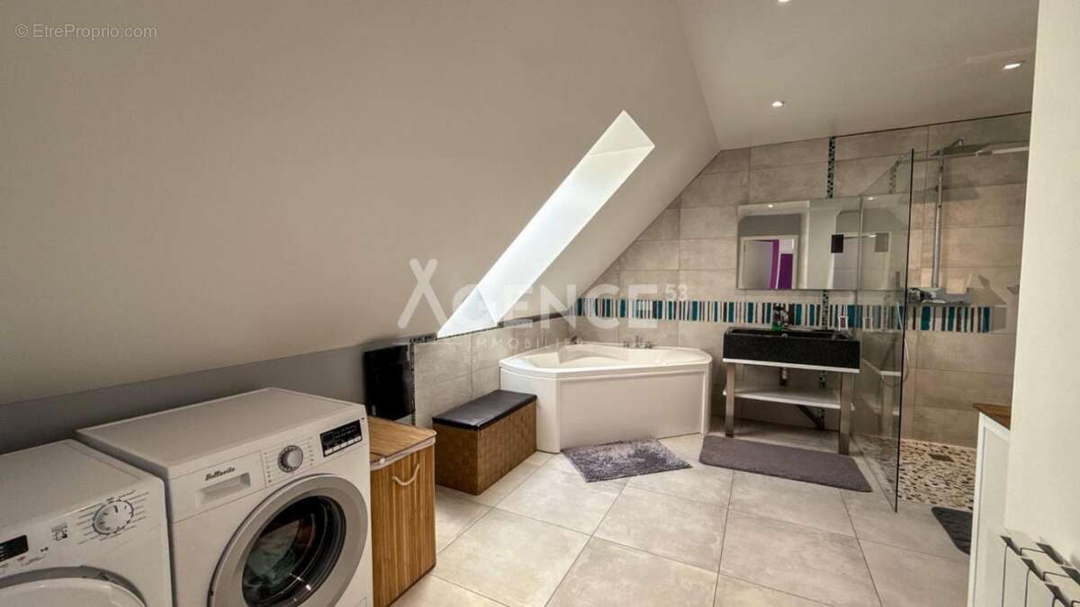 Maison à ROQUETOIRE