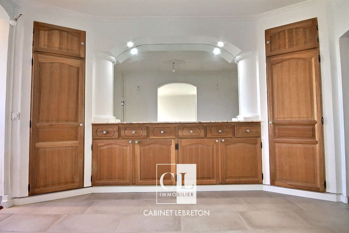 Appartement à MARSEILLE-10E