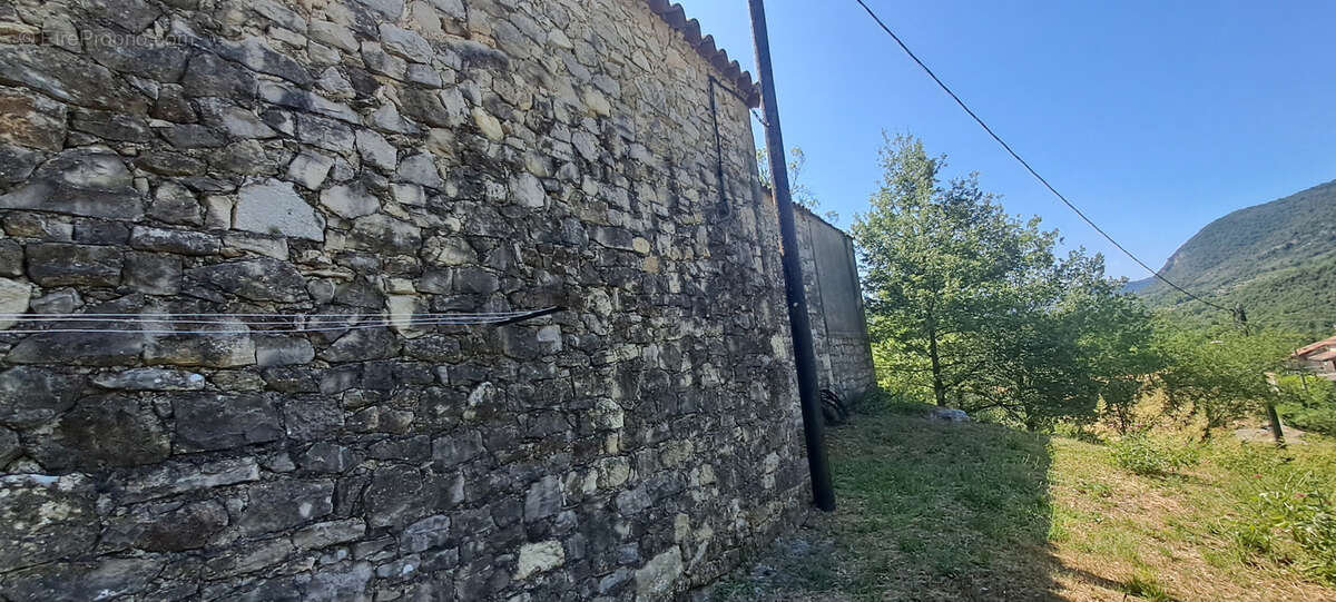 Bâtisse en pierre - photo 5