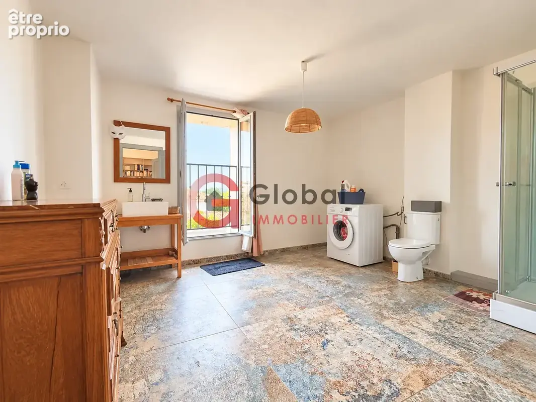 Maison bourgeoise de 182 m2 avec cour et place de parking - photo 12