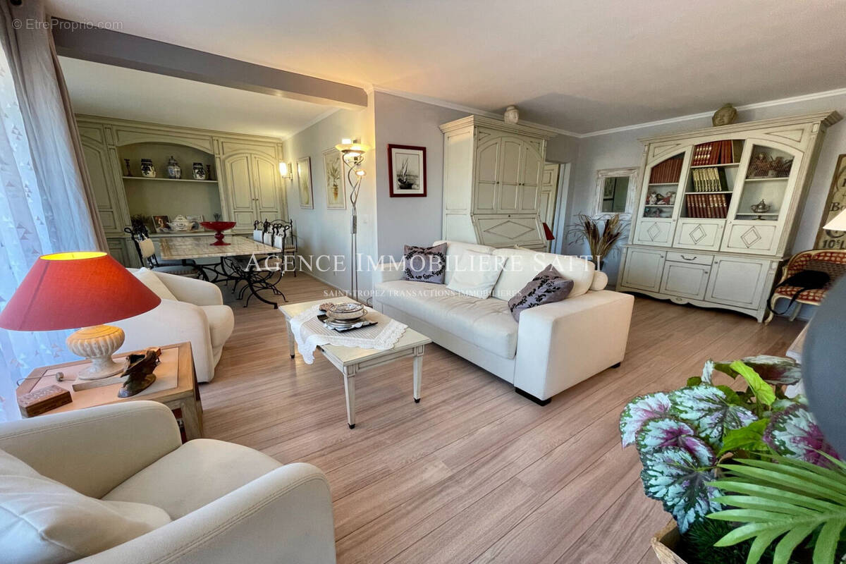 Appartement à SAINT-TROPEZ