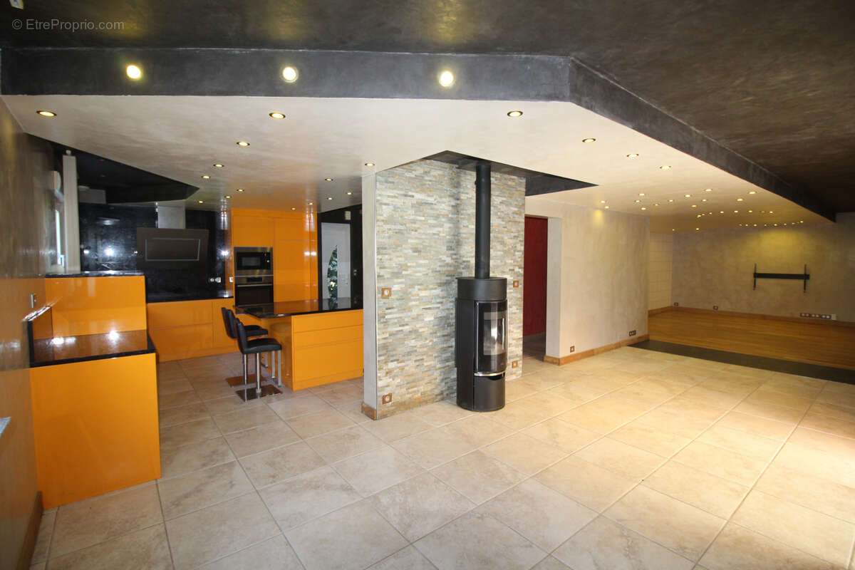 Maison à OBERMODERN-ZUTZENDORF