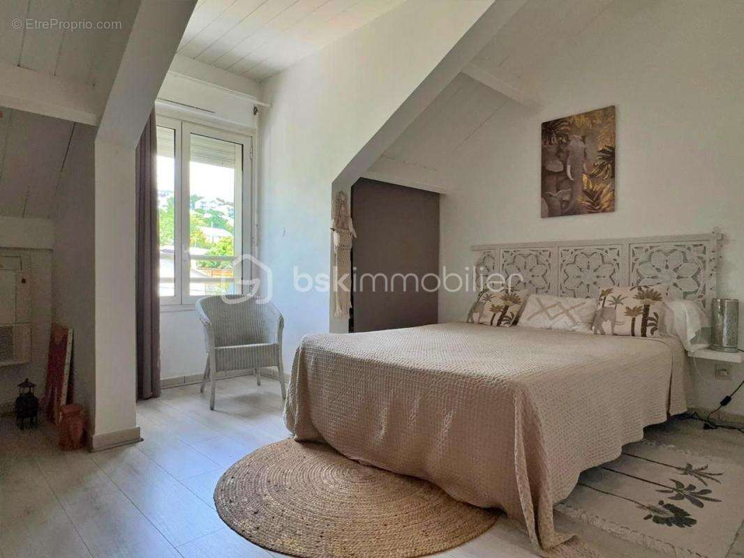  t4 duplex – dernier étage – vue mer – centre-ville les avirons  - photo 6