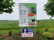 Terrain à FONTENAY-LE-COMTE