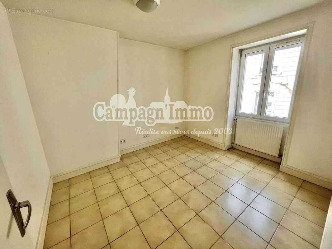 Appartement à PONTCHARRA-SUR-TURDINE