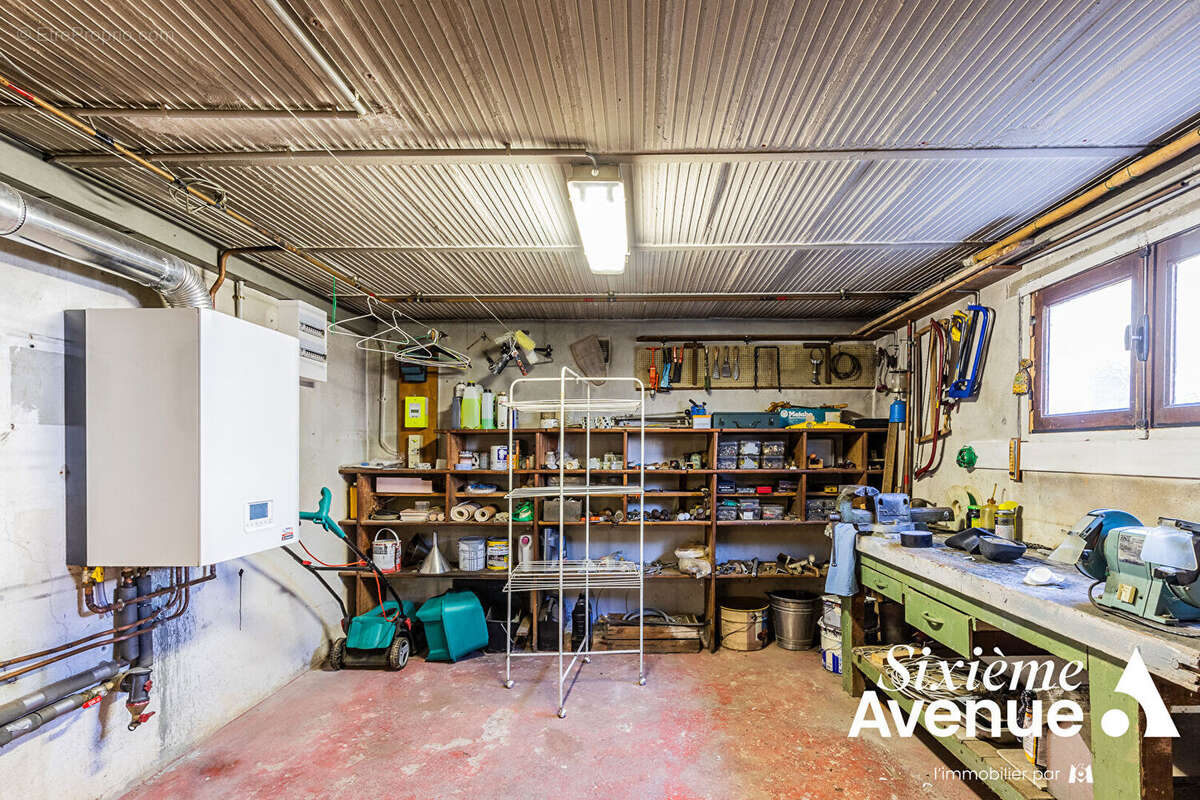 Maison à PARAY-VIEILLE-POSTE