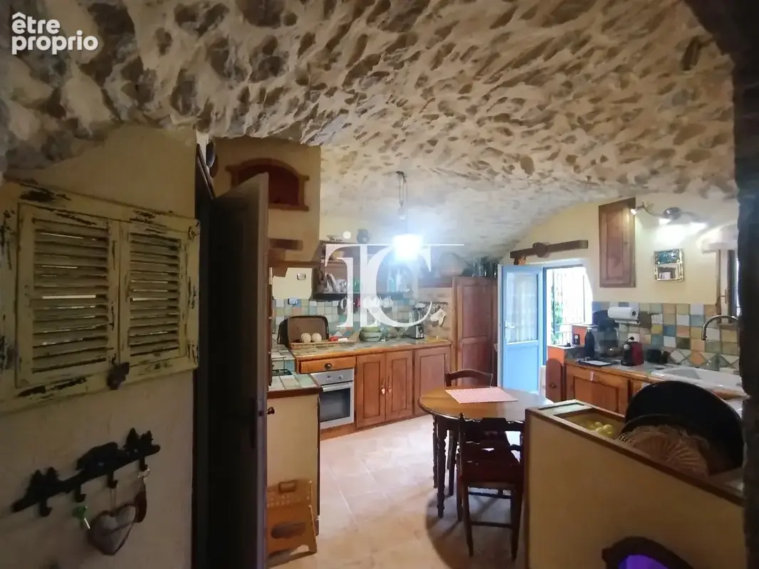 - exclusivite - maison de village renovee - 4 chambres - 5 minutes de toutes commodites - photo 12