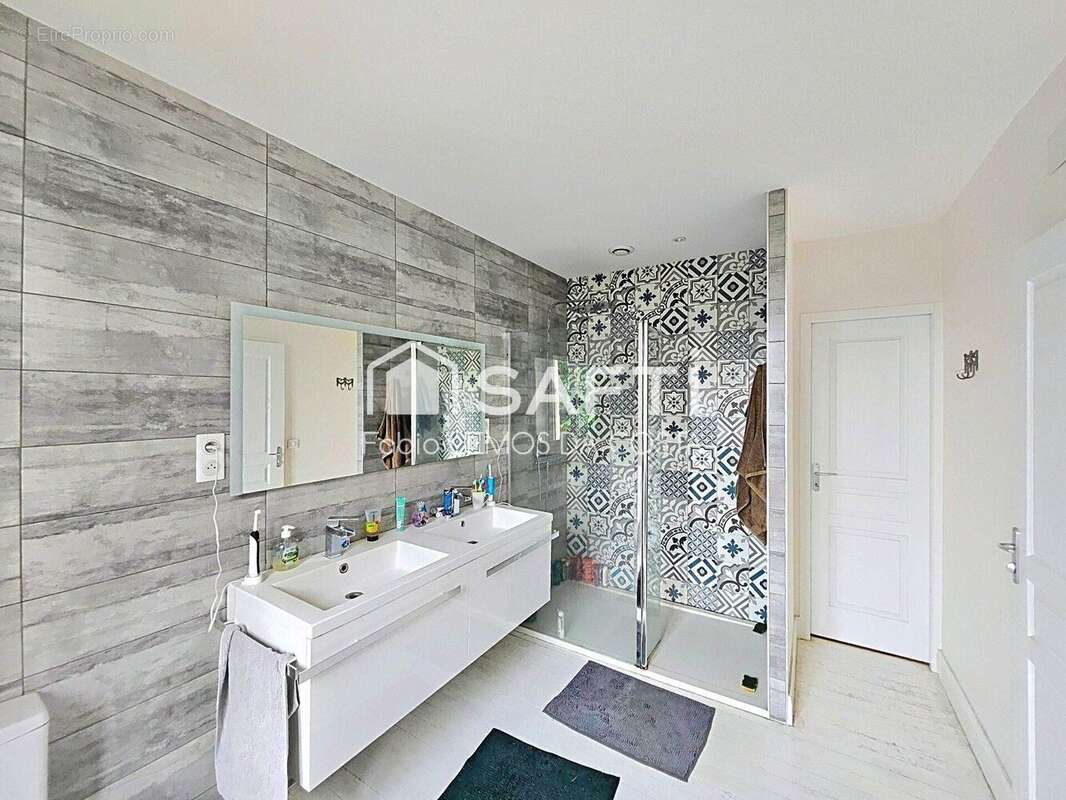 Photo 8 - Maison à COURRENSAN