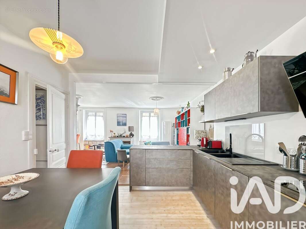 Appartement 81 m² à Cancale  - photo 2