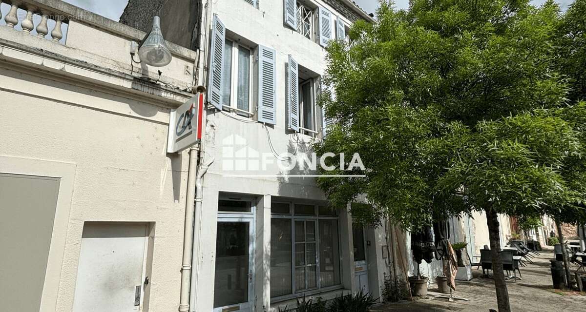 Appartement à ROQUEFORT