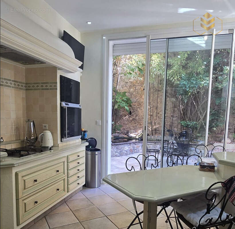 Maison à ROQUEBRUNE-CAP-MARTIN