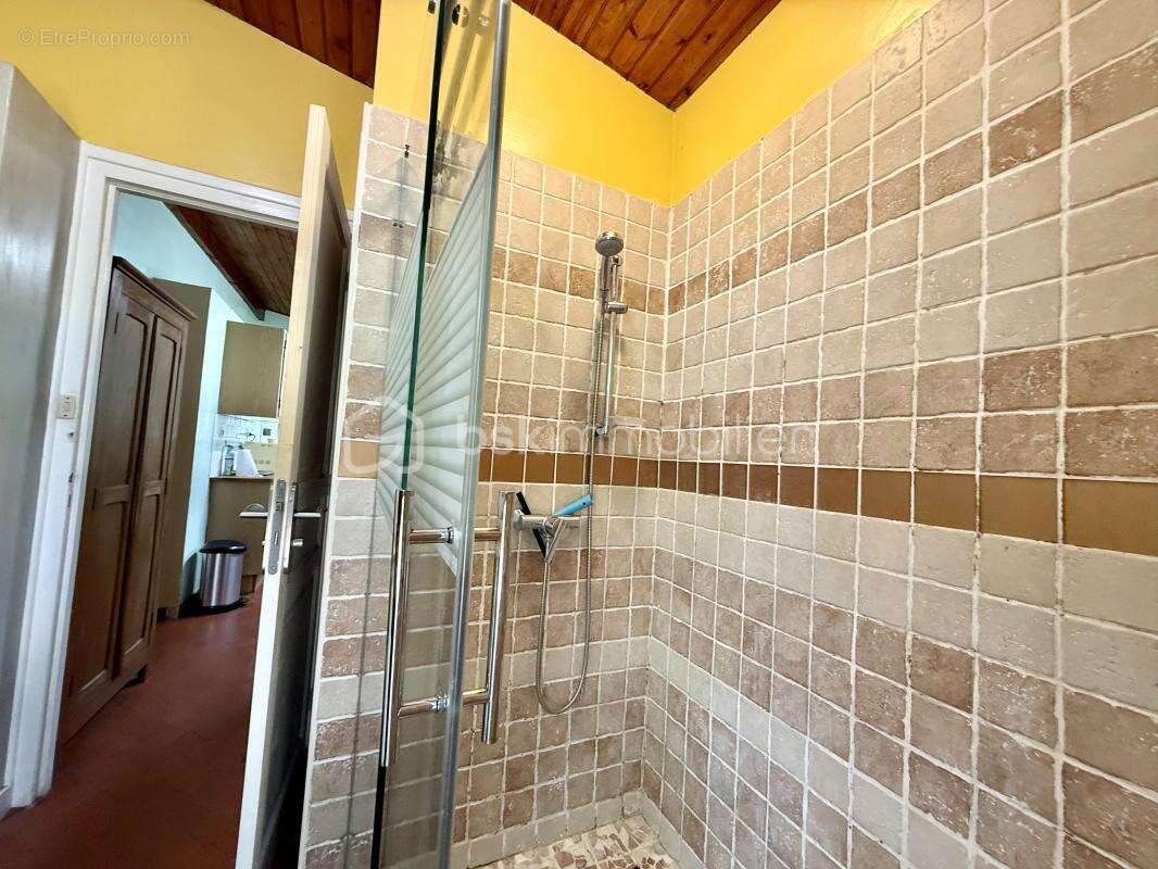 Maison à LES MATHES