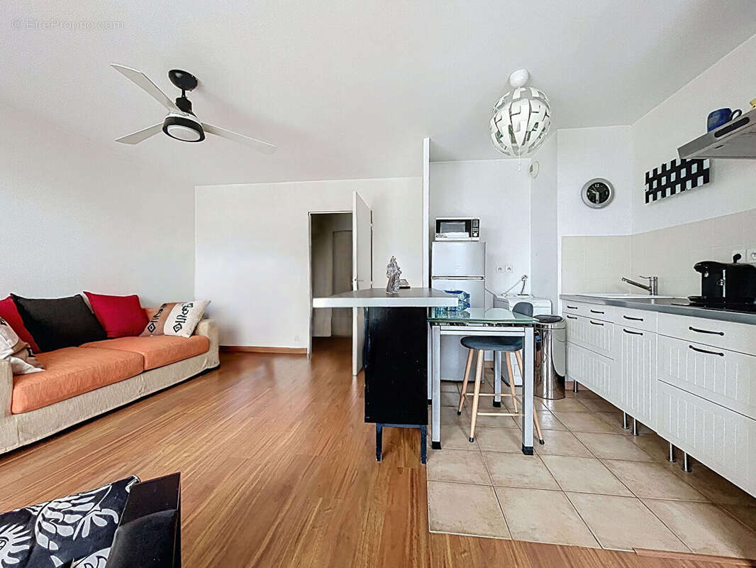 Appartement à L'HAY-LES-ROSES