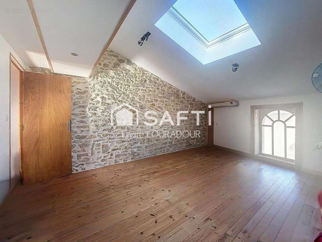 Photo 2 - Maison à NEUVES-MAISONS