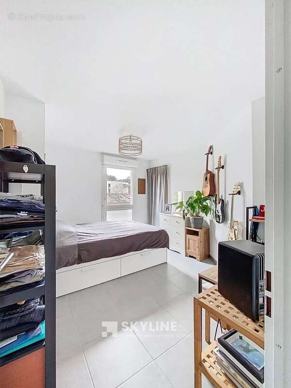 Appartement à MARSEILLE-4E