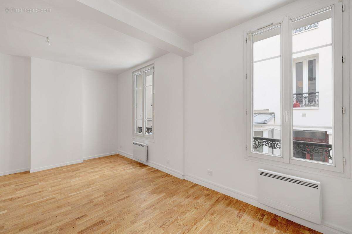 Appartement à PARIS-20E