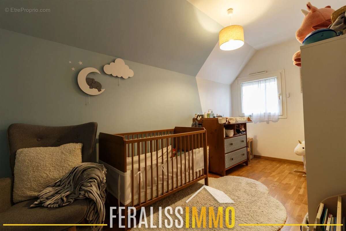 Maison à JOUY-LE-MOUTIER